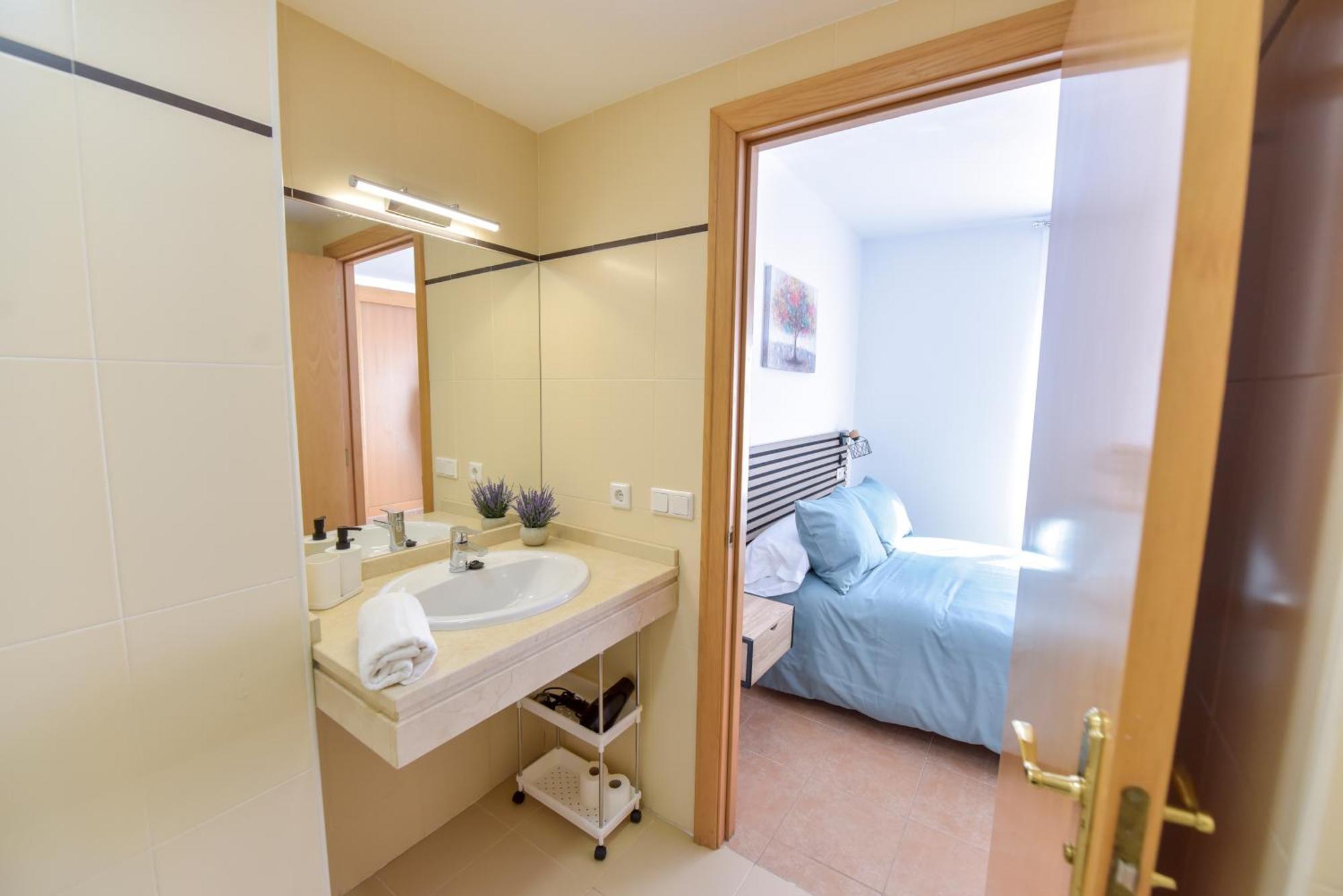 New Premium Apartment - Free Parking & Pools La Algaba Екстер'єр фото